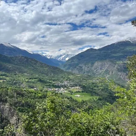 Casa Chevrere Introd