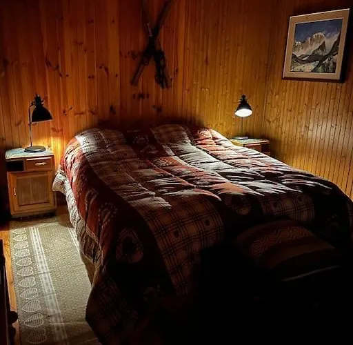 Casa Chevrere * Introd